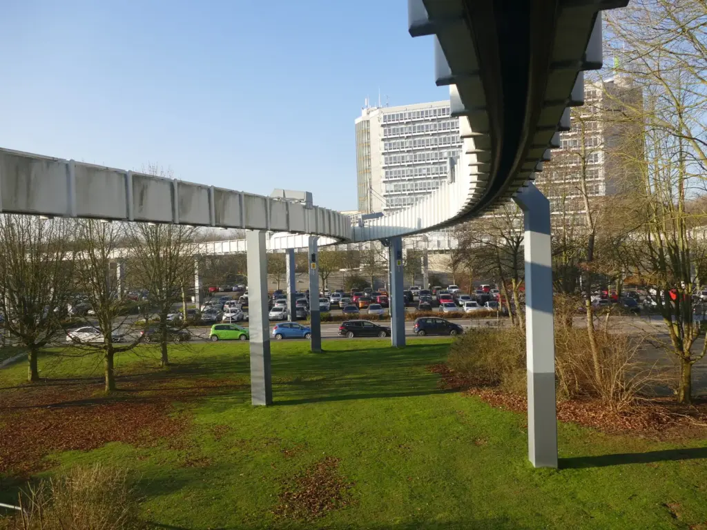 H-Bahn-Trasse auf dem Campus der TU Dortmund im Stadtbezirk Hombruch.